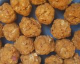 A picture of step 7 of Yam balls and egg into egg.