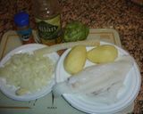 Foto del paso 1 de la receta Sepia con patatas y alcachofas