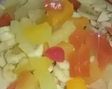 A picture of step 5 of Fruit trifle.
