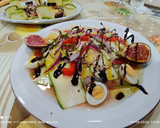 Foto del paso 2 de la receta: Ensalada de calabacín con crujiente de cebolla