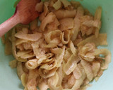 Foto del paso 2 de la receta: Pieles de manzana caramelizadas en freidora de aire
