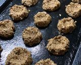 Foto del paso 3 de la receta: Galletas/ojitos de avena y semillas