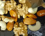 A picture of step 2 of Soybean flour laddu.
