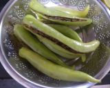 A picture of step 4 of Fried chillies.