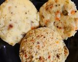A picture of step 5 of Moong Dal Idli.