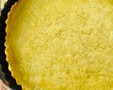 A picture of step 4 of Pie Crust.