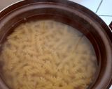 Foto langkah ke 1 dari resep Fusilli Pesto Udang.