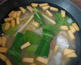 Foto langkah ke 2 dari resep Bubur Manado Pake Nasi Resep Asli Sulawesi.