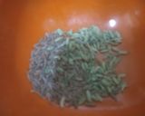 A picture of step 2 of Jeera saunf flavour potatoes.