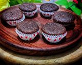 A picture of step 4 of Chotu Chocolate cupcakes.
