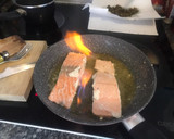 Foto del paso 3 de la receta: Salmón con alcaparras