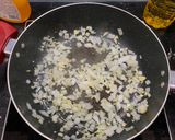 Hình bước làm 3 của món Bánh kẹp tacos dã chiến