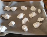 A picture of step 3 of Meringues.