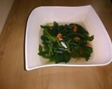 Foto langkah ke 1 dari resep Sayur bayam bening.