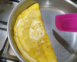 Foto del paso 4 de la receta: Omelette con jamón y queso fácil