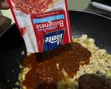 Foto langkah ke 2 dari resep Spaghetti Bolognese Chicken Flavour.