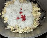 Foto langkah ke 3 dari resep Nasi Goreng Aroma Daun Jeruk Serai.