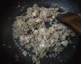 Foto langkah ke 5 dari resep Nasi Goreng Strawberry.