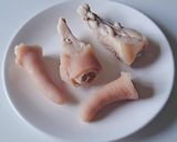 Hình bước làm 1 của món BÁNH CANH đuôi heo