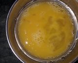 A picture of step 2 of Egg omelette sandwich.