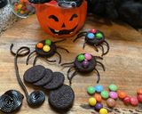 Une image de l'étape 8 de 👻OREO 🎃🕷️araignées 🕷️ d Halloween 🍭🎭.