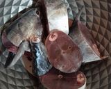 Foto langkah ke 1 dari resep Tongkol Suwir Kemangi Cabe Ijo.