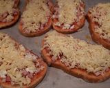 Pas rețetă Mini pizza - felii de pâine 6 fotografie
