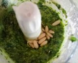 A picture of step 2 of Linguine al Portofino.