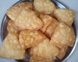 मैदे की खस्ता मठरी (maida ki khasta mathri recipe in hindi) रेसिपी चरण 5 फोटो