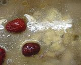 栗子蓮子百合雞腿湯的食譜步驟3照片