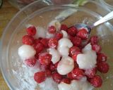 Une image de l'étape 1 de Confiture framboise litchi.