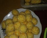 Foto langkah ke 4 dari resep Bola-bola ubi.