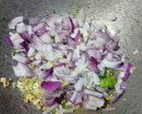 হেলদি এন্ড টেস্টি ভেজিটেবিল স্যুপ (Healthy and testy vegetable soup recipe in Bengali) রেসিপি ধাপ - 2 ছবি