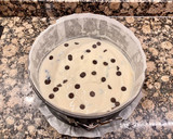 Foto del paso 4 de la receta: Tarta de queso ricotta con pepitas de chocolate