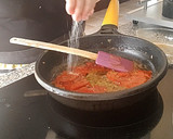 Foto del paso 13 de la receta: Albóndigas de Sepia en salsa de piquillos y puré de patatas