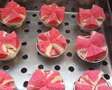 Foto langkah ke 6 dari resep Bolu Kukus Merah Putih🇲🇨.
