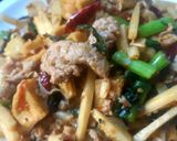 รูปขั้นตอนการทำที่ 3 ของ ผัดทั้งใบ+ก้านอ่อนกระเพรา #Useeverypart Basil Stir Fried