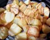 Foto del paso 3 de la receta: Patatas con ajonesa en freidora de aire