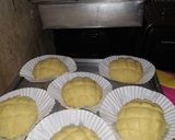 Foto langkah ke 3 dari resep Roti melon.