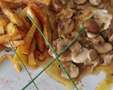Foto del paso 12 de la receta: Lomo de cerdo🐖con crema de hongos y salsa de trufa