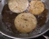 A picture of step 3 of Green peas kachori.