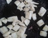 Foto del paso 4 de la receta: 🥔Patatas con sepia y langostinos 🦐