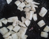Foto del paso 4 de la receta: 🥔Patatas con sepia y langostinos 🦐