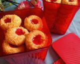 Foto langkah ke 5 dari resep 52. Thumbprint cookies.