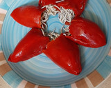Foto del paso 3 de la receta: Tosta pimientos del piquillo con gulas, panceta y caviar
