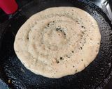 A picture of step 3 of Tomato chutney dosa.