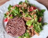 Hình bước làm 7 của món Steak Băm Áp Tái & Salad Nui Trộn