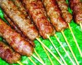 صورة لخطوة 2 من وصفة سندوتشات الكفته في عيش الرقاق الطري ❤️