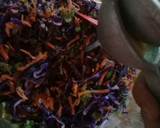 Foto del paso 3 de la receta: Ensalada de repollo morado 💜