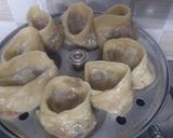 A picture of step 8 of Veg Momos.